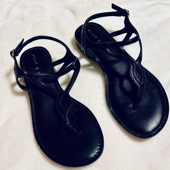 Kelly & Katie Shoes - Black Kelly & Katie Zadia T-Strap Sandals